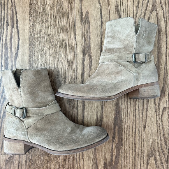 J. Crew tan leather booties size 7.5 - Picture 4 of 16